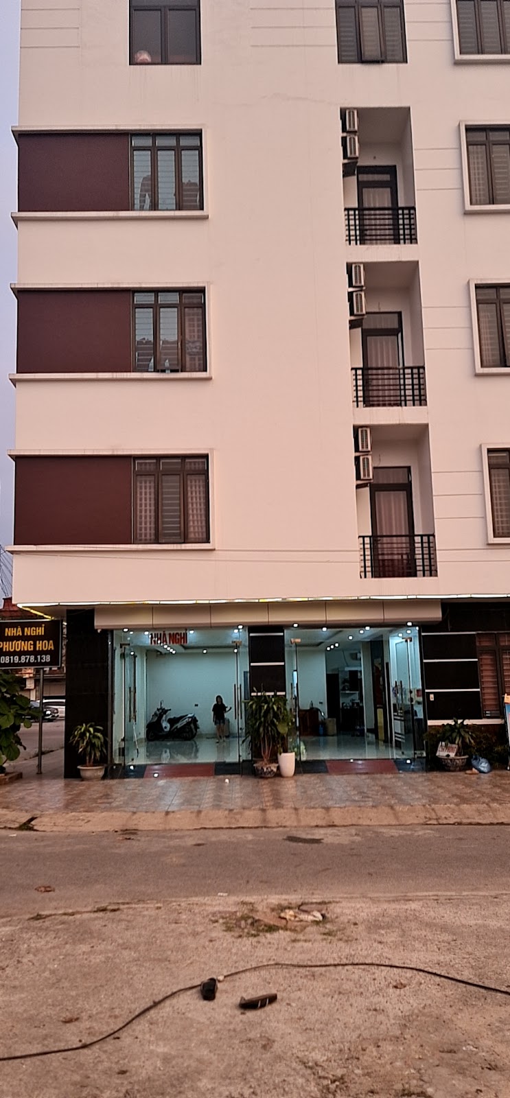 Nhà Nghỉ Phương Hoa - Hình 3