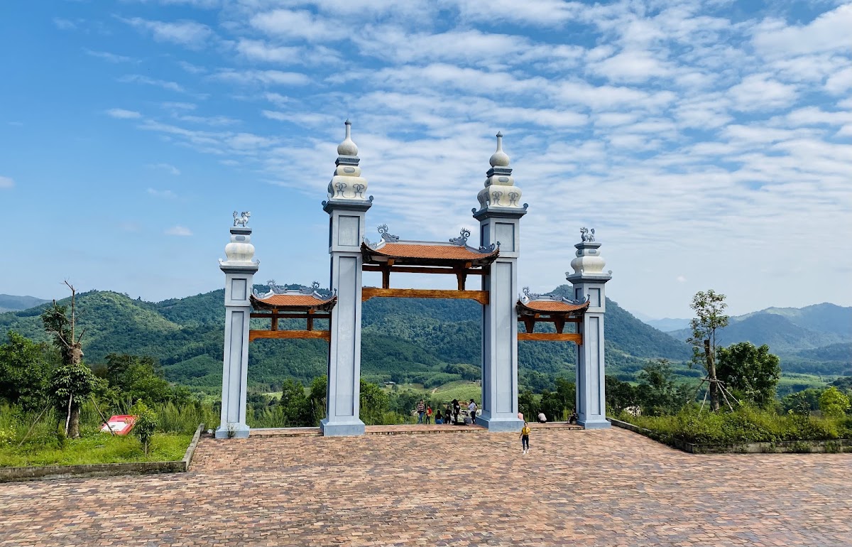 Khu di tích và danh thắng Tây Yên Tử - Hình 2